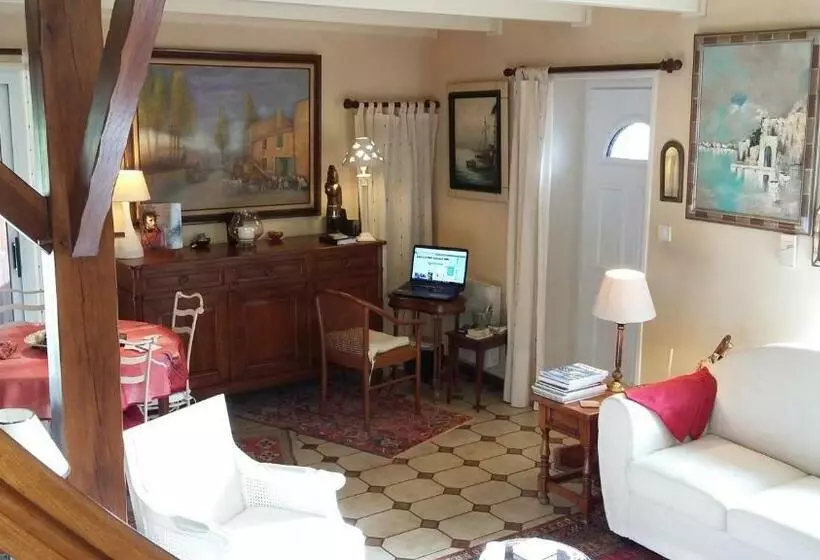 Aamiaismajoitus (B&B) L  Esterlanges Suite Famille 2 Chambres 4 Personnes Proche Puydufou