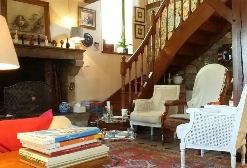 Aamiaismajoitus (B&B) L  Esterlanges Suite Famille 2 Chambres 4 Personnes Proche Puydufou