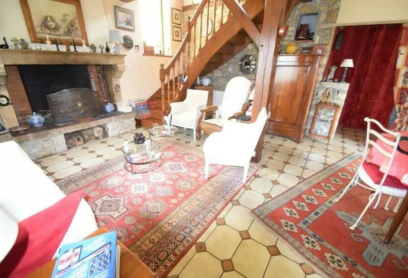 Aamiaismajoitus (B&B) L  Esterlanges Suite Famille 2 Chambres 4 Personnes Proche Puydufou