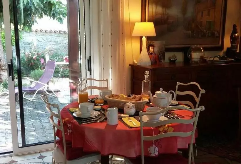 Aamiaismajoitus (B&B) L  Esterlanges Suite Famille 2 Chambres 4 Personnes Proche Puydufou