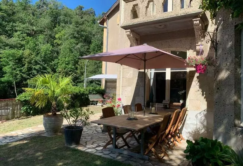 ベッドアンドブレックファースト Villa St. Hubert