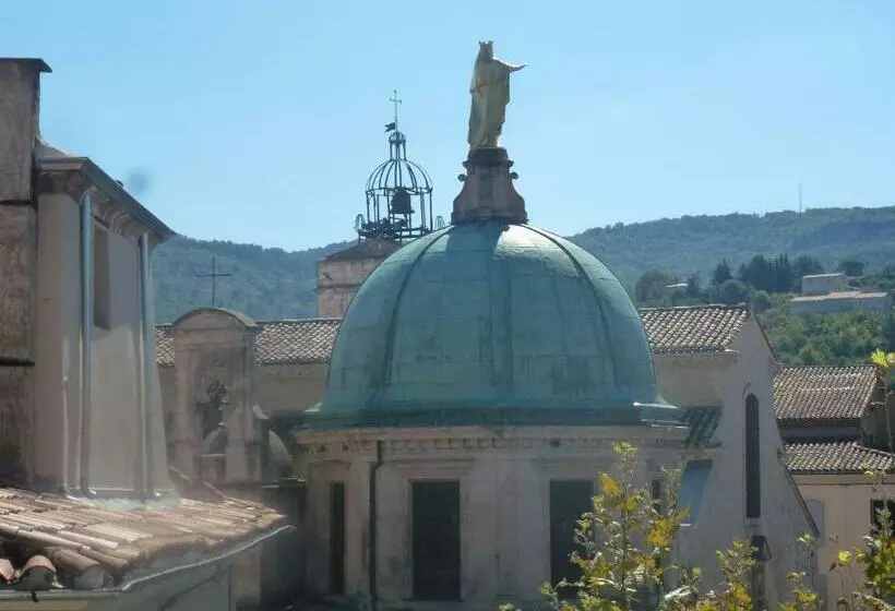 L Auberge Espagnole   Bed & Breakfast