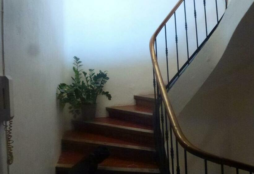 L Auberge Espagnole   Bed & Breakfast