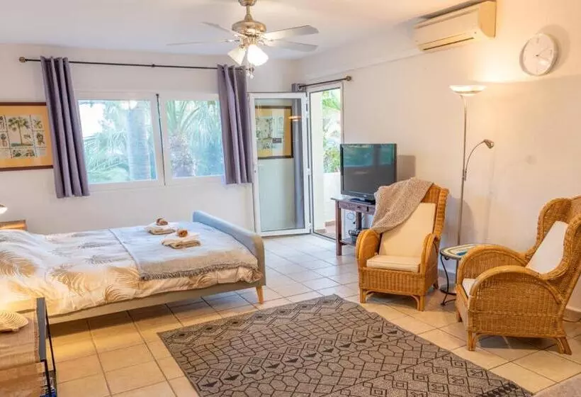 Majatalo Guesthouse Villa Altea