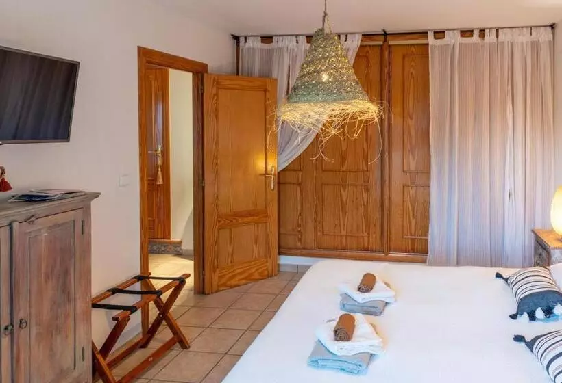 Majatalo Guesthouse Villa Altea