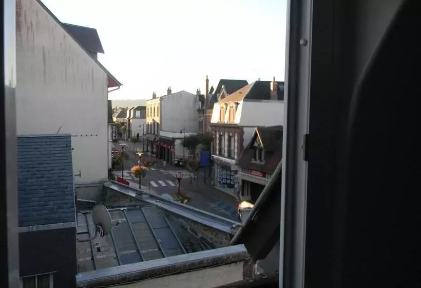 Majatalo à L Approche De La Mer