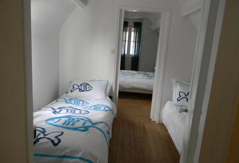 پانسیون à L Approche De La Mer