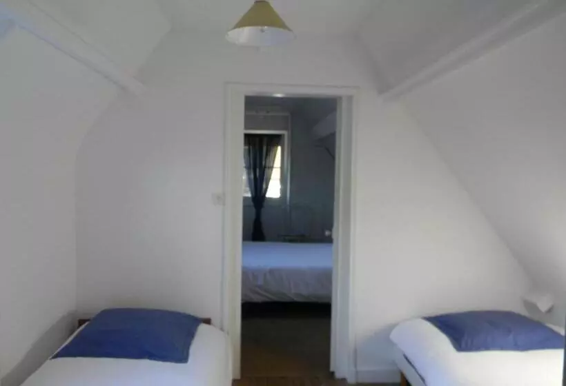 Majatalo à L Approche De La Mer