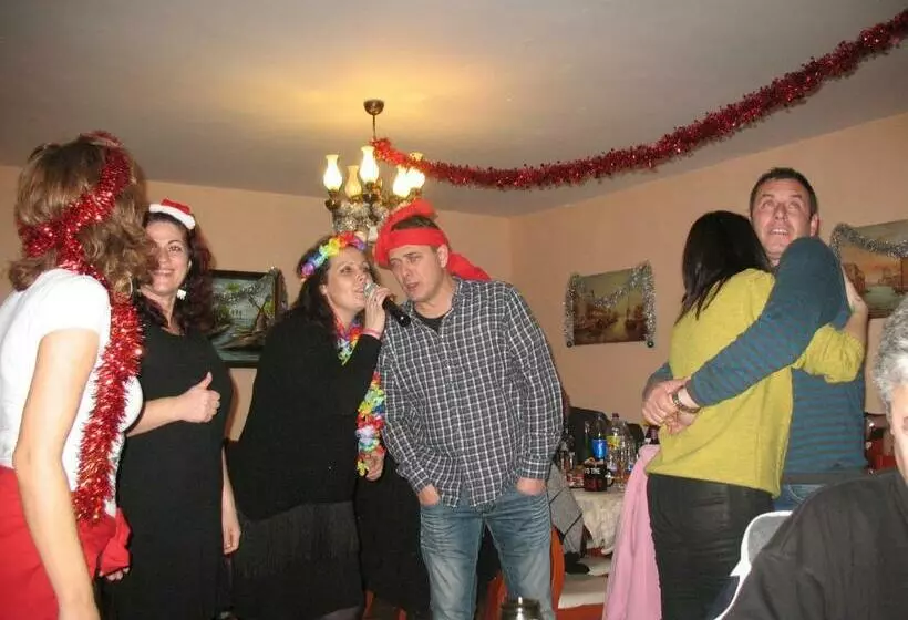 ペンション The White House