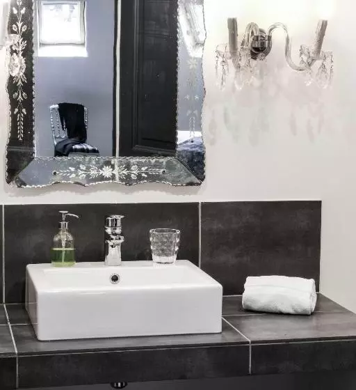 ベッドアンドブレックファースト Au Velocipede