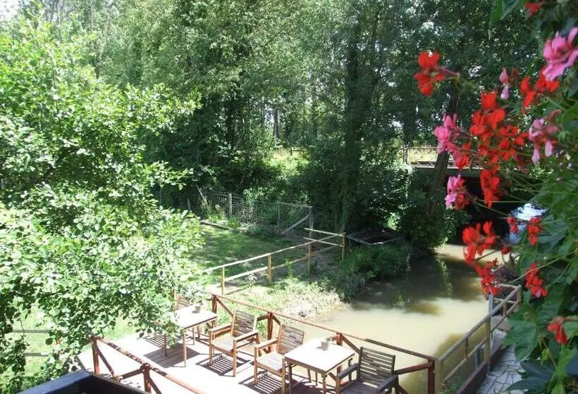 Aamiaismajoitus (B&B) Chambres D Hotes Du Port Gautier