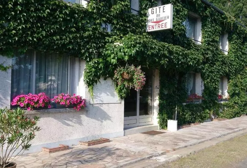 Aamiaismajoitus (B&B) Chambres D Hotes Du Port Gautier