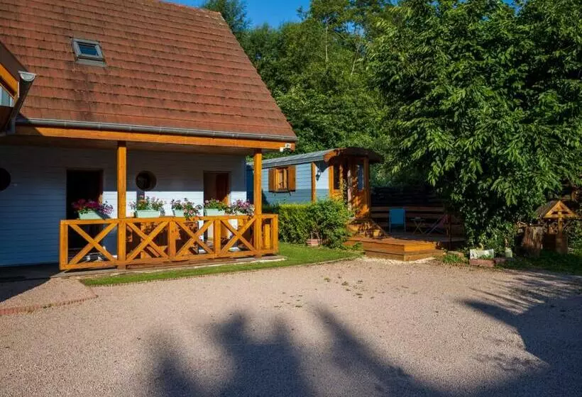 Aamiaismajoitus (B&B) Les Chambres De La Weiss