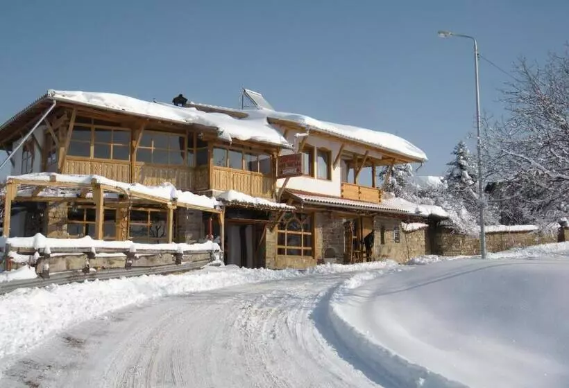 Hotelli Pri Chakara