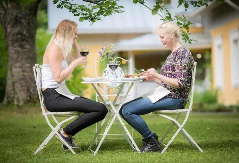 Hotelli Taulun Kartano