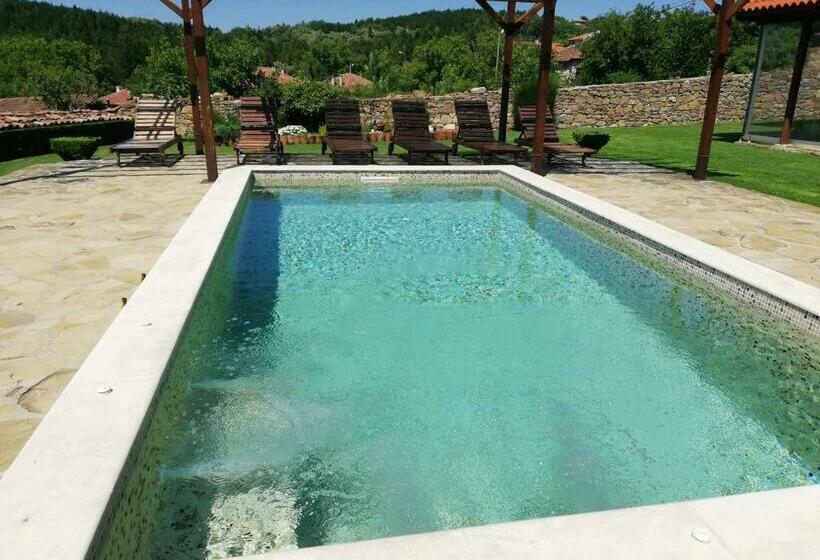 Пансион Guest House Diabora