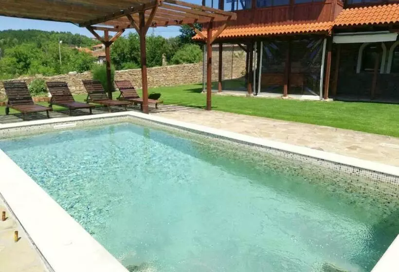 ペンション Guest House Diabora