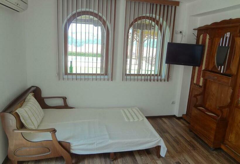 Пансион Guest House Diabora