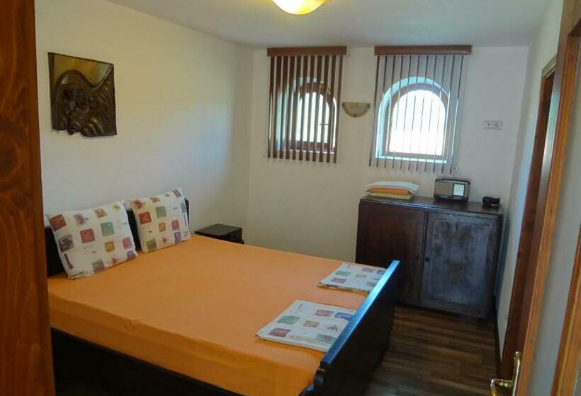 Пансион Guest House Diabora