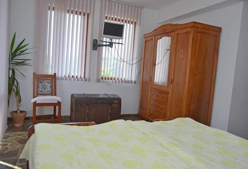 Пансион Guest House Diabora