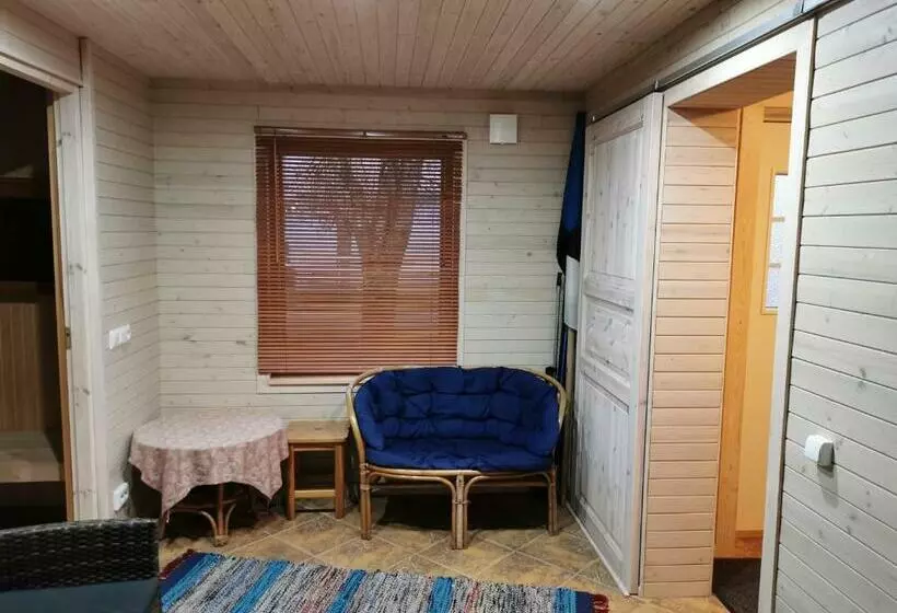 پانسیون Kaare Guesthouse