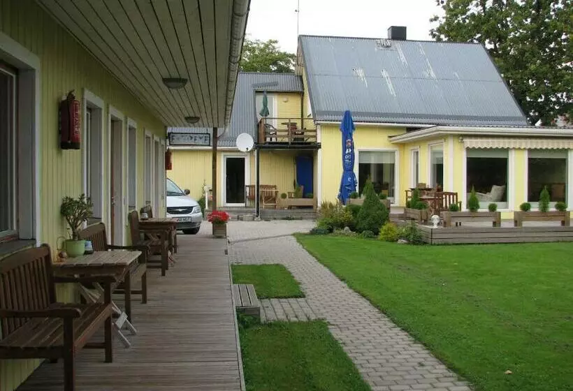 پانسیون Kaare Guesthouse