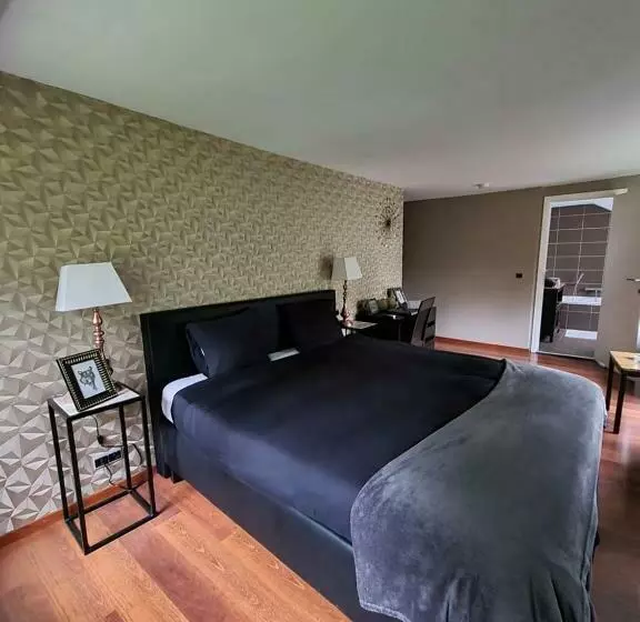 Aamiaismajoitus (B&B) Le Manoir De Morimont