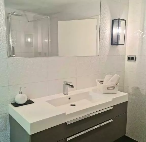 Aamiaismajoitus (B&B) Le Manoir De Morimont