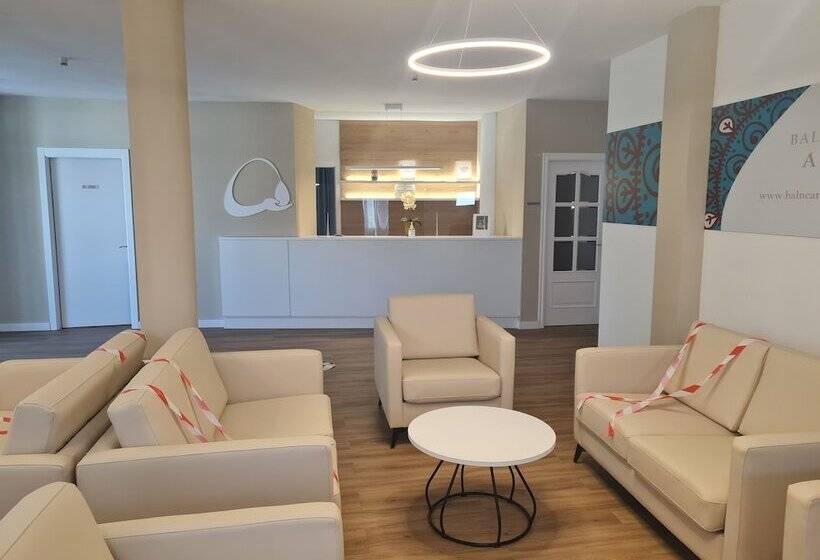 فندق Balneario Fuentes Del Trampal