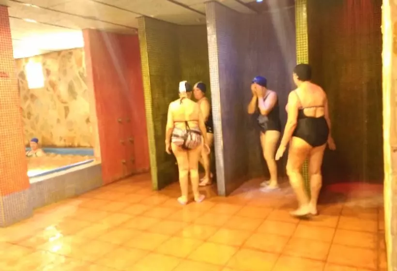 ホテル Balneario Fuentes Del Trampal