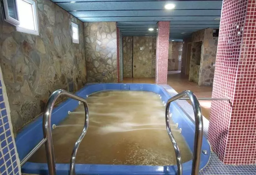 ホテル Balneario Fuentes Del Trampal