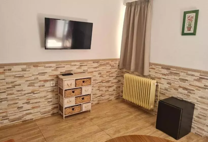 ホテル Balneario Fuentes Del Trampal