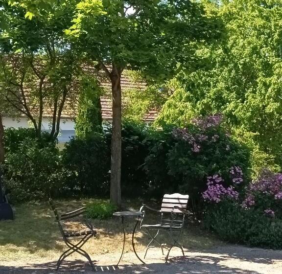 Hotel Garni Lindenhof Im Steigerwald