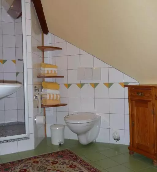 ホテル Garni Lindenhof Im Steigerwald