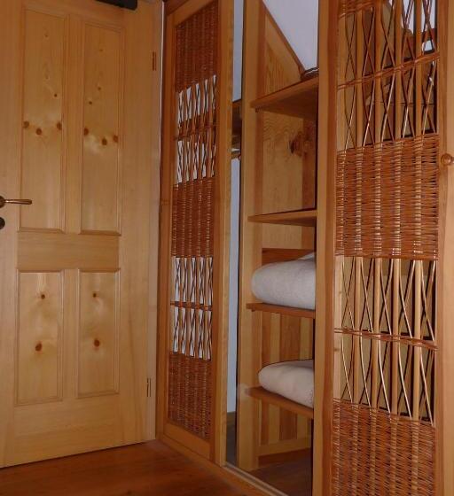 Hotel Garni Lindenhof Im Steigerwald