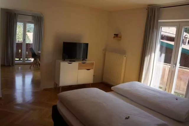 ペンション Wuhrsteinhaus