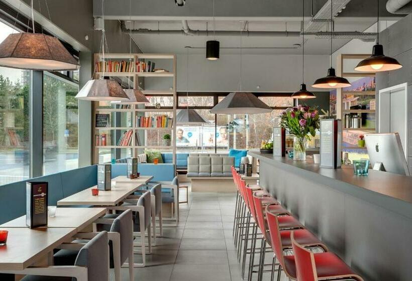 Herberge Meininger Hotel Berlin Airport