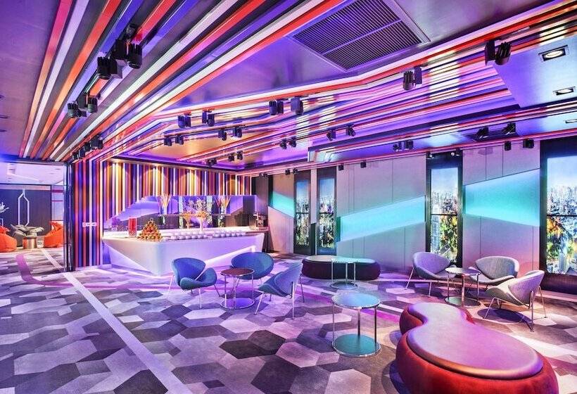 فندق Aloft Bangkok Sukhumvit 11