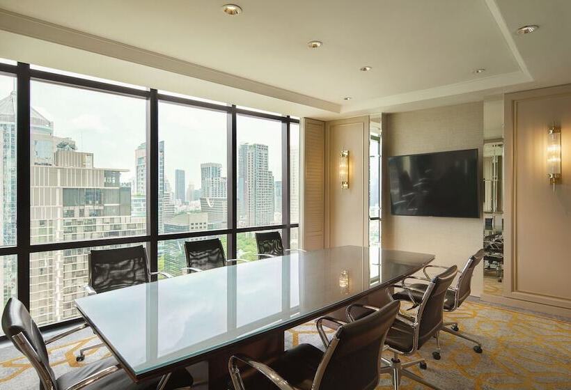 فندق Aloft Bangkok Sukhumvit 11