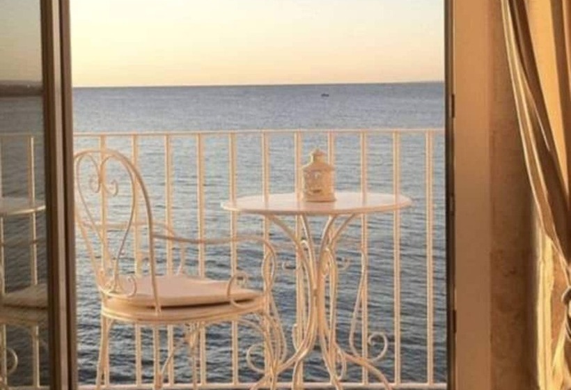 هتل Bellavista Suites