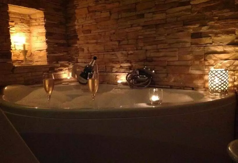 هتل Bellavista Suites