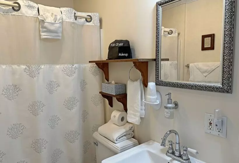 فندق Christopher Dodge House