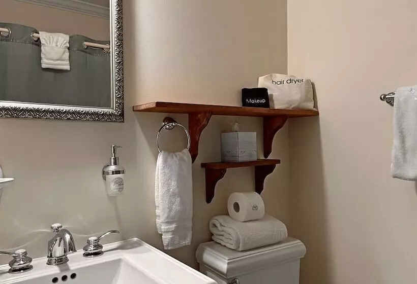 فندق Christopher Dodge House