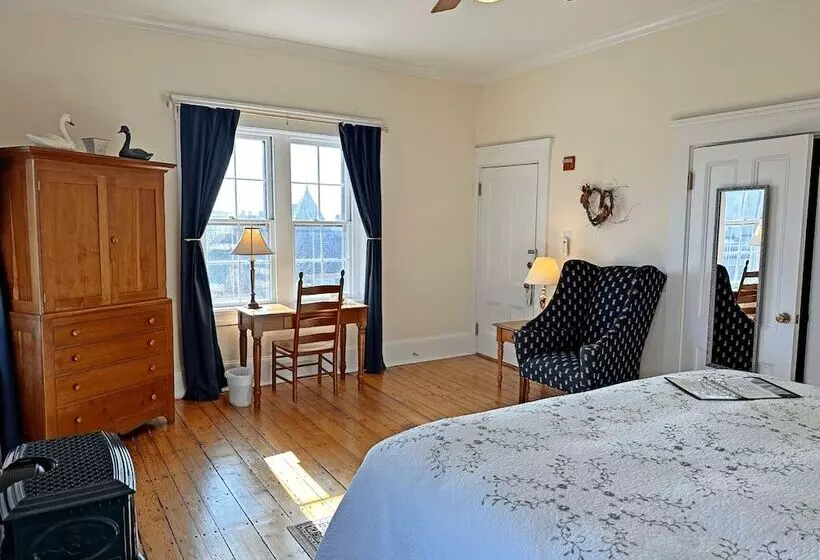 فندق Christopher Dodge House