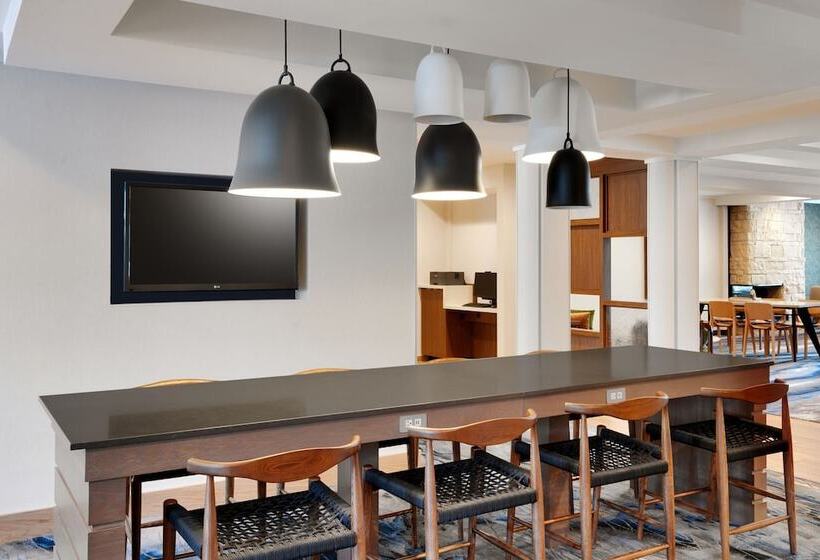 בית מלון כפרי Fairfield Inn & Suites By Marriott Yakima