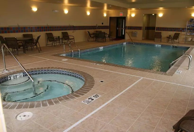 בית מלון כפרי Hampton Inn Mountain Home