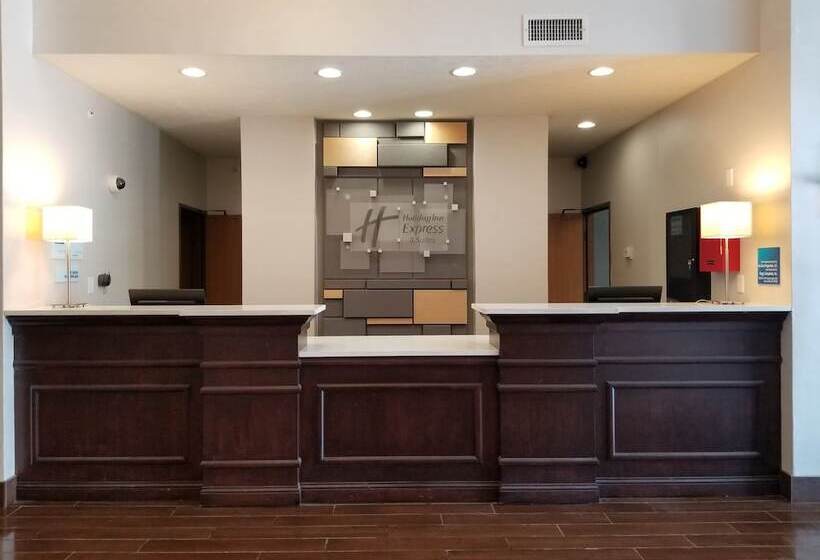 Holiday Inn Express Hotel & Suites Omaha West, An Ihg