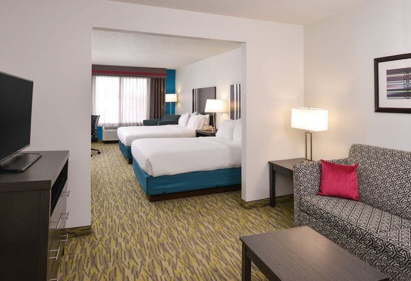 Holiday Inn Express Hotel & Suites Omaha West, An Ihg