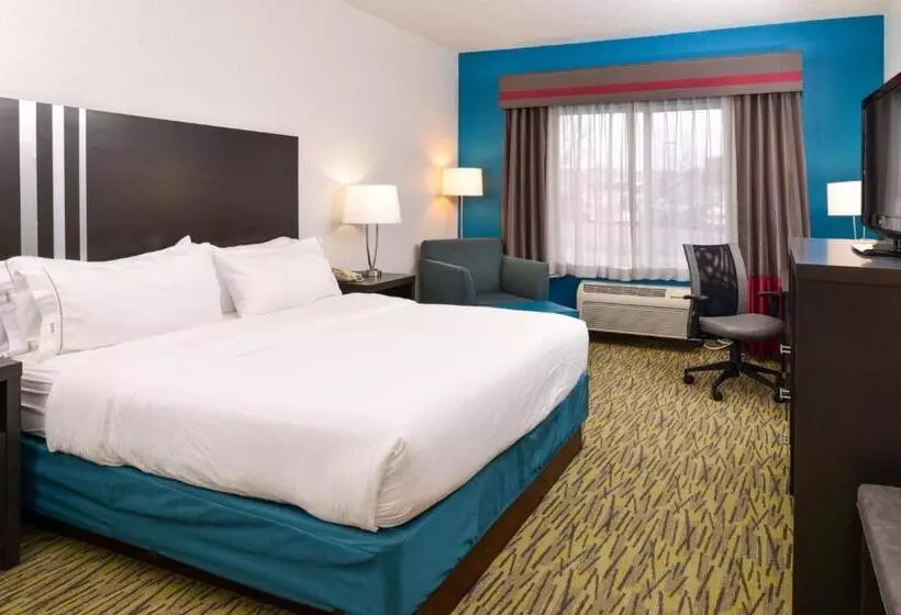 Holiday Inn Express Hotel & Suites Omaha West, An Ihg