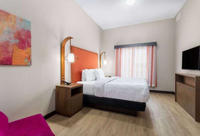 هتل La Quinta Inn & Suites By Wyndham Augusta Fort Eisenhower